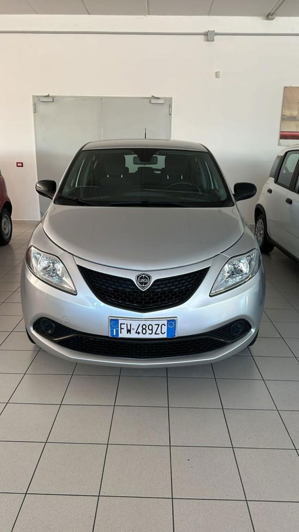 Lancia Ypsilon usata a Napoli (2)