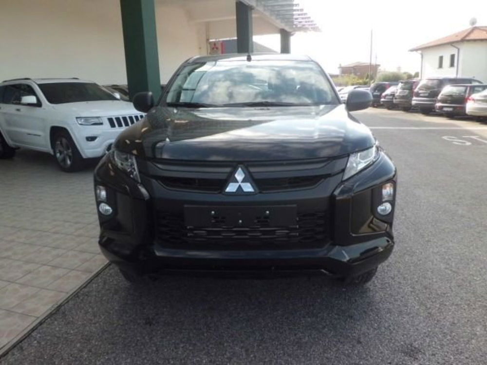 Mitsubishi L200 nuova a Pordenone (4)