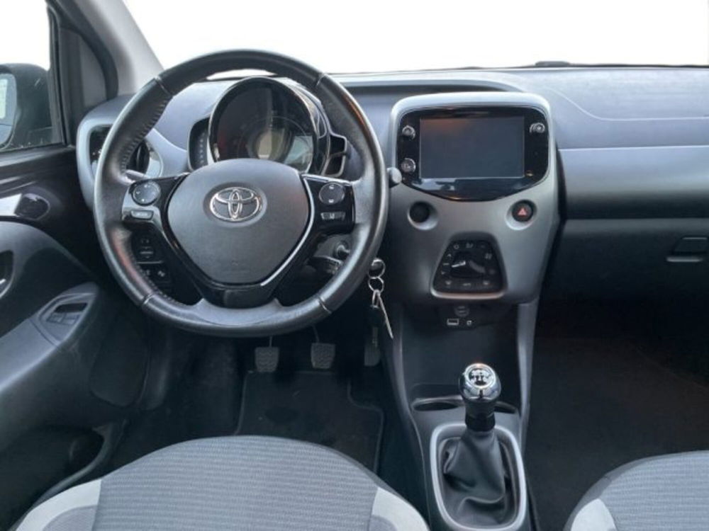 Toyota Aygo usata a Vercelli (9)