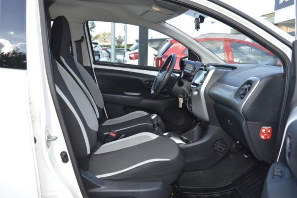 Toyota Aygo usata a Latina (10)