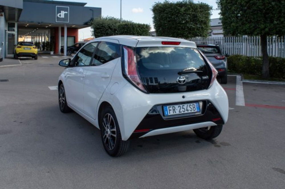 Toyota Aygo usata a Latina (5)