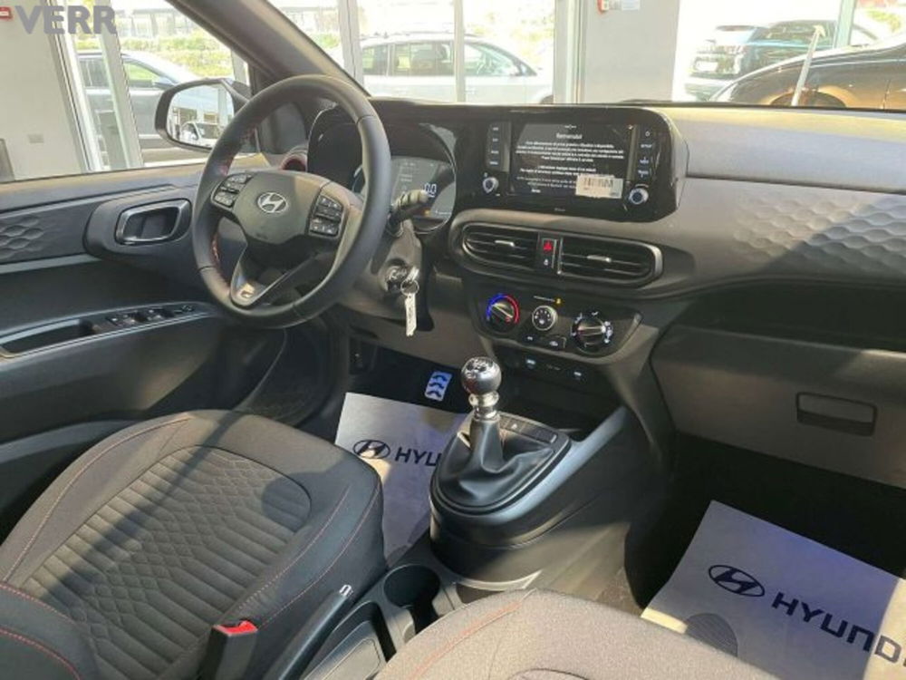 Hyundai i10 nuova a Milano (10)