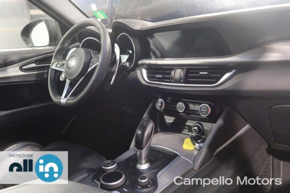 Alfa Romeo Stelvio usata a Venezia (15)