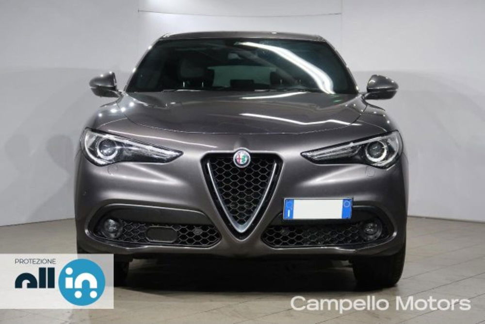 Alfa Romeo Stelvio usata a Venezia (2)