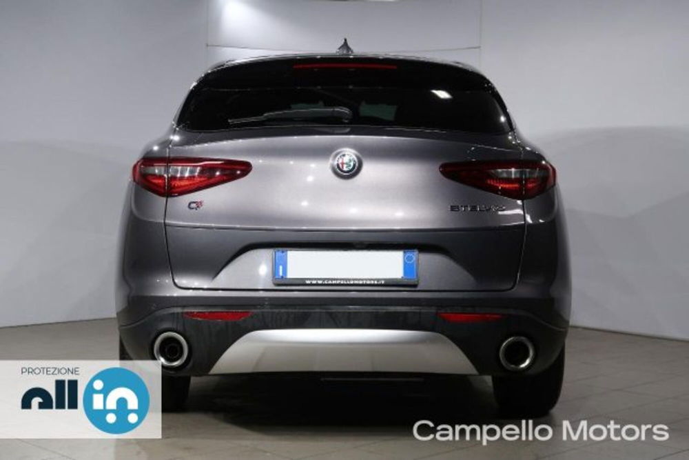 Alfa Romeo Stelvio usata a Venezia (4)