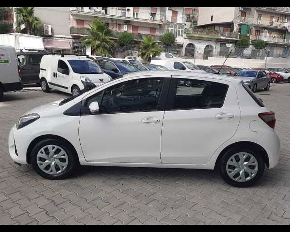 Toyota Yaris usata a Napoli (7)