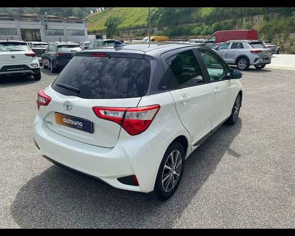 Toyota Yaris usata a Napoli (5)