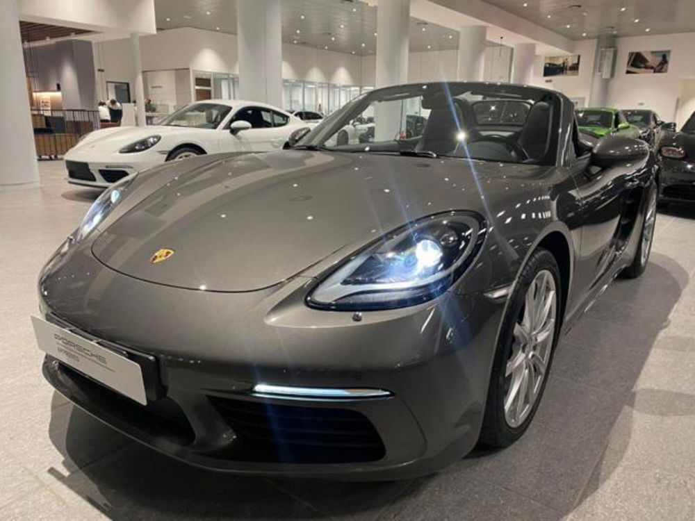 Porsche 718 Boxster  usata a Livorno