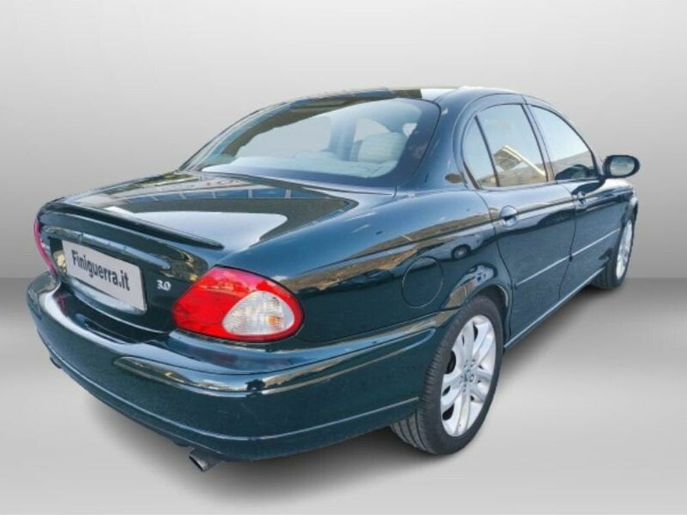 Jaguar X-Type usata a Lecco (6)