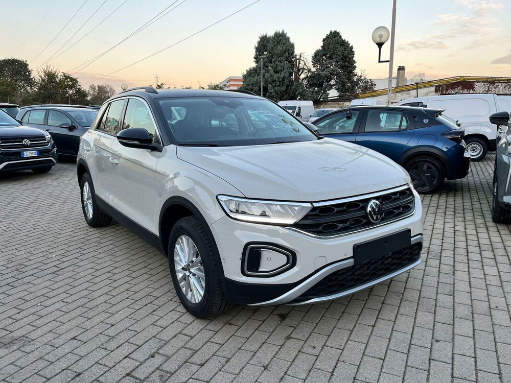 Volkswagen T-Roc nuova a Milano (3)