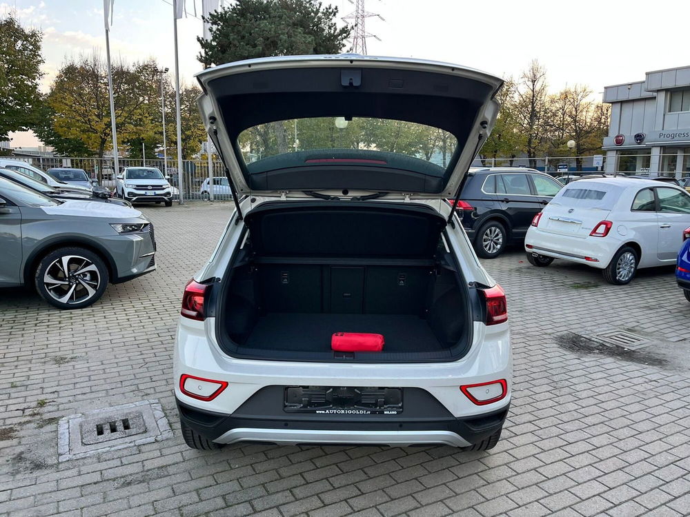 Volkswagen T-Roc nuova a Milano (9)