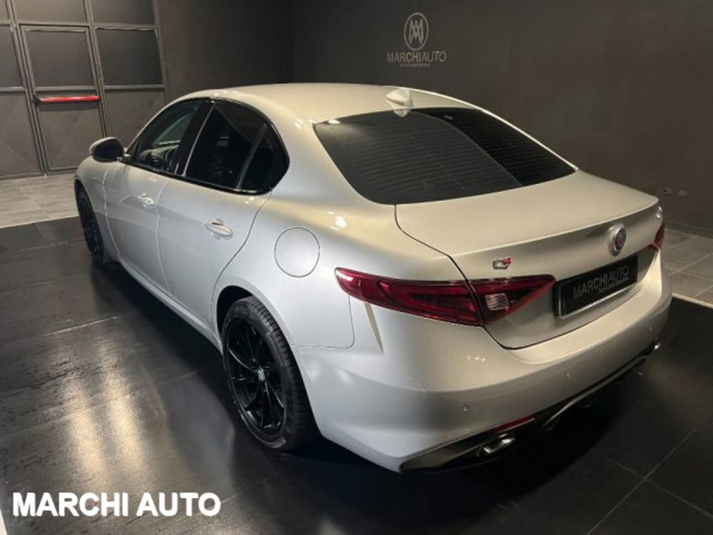 Alfa Romeo Giulia usata a Perugia (7)