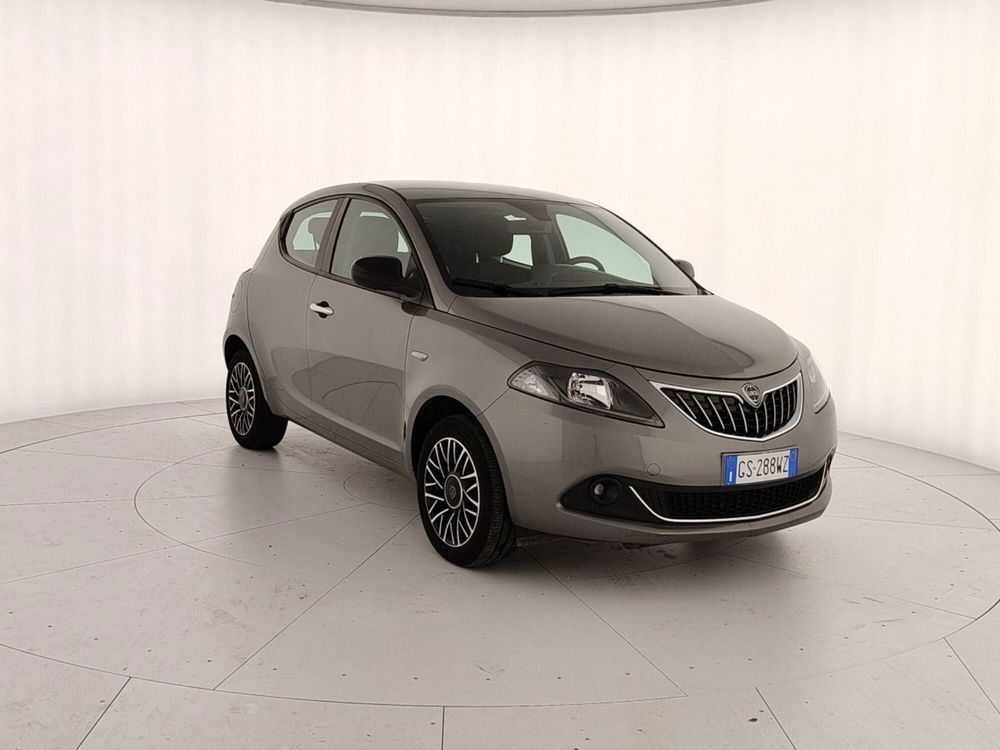 Lancia Ypsilon usata a Caserta