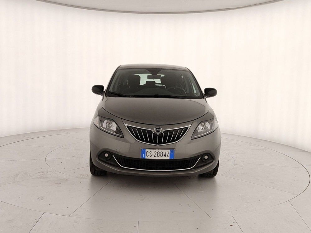 Lancia Ypsilon usata a Caserta (2)