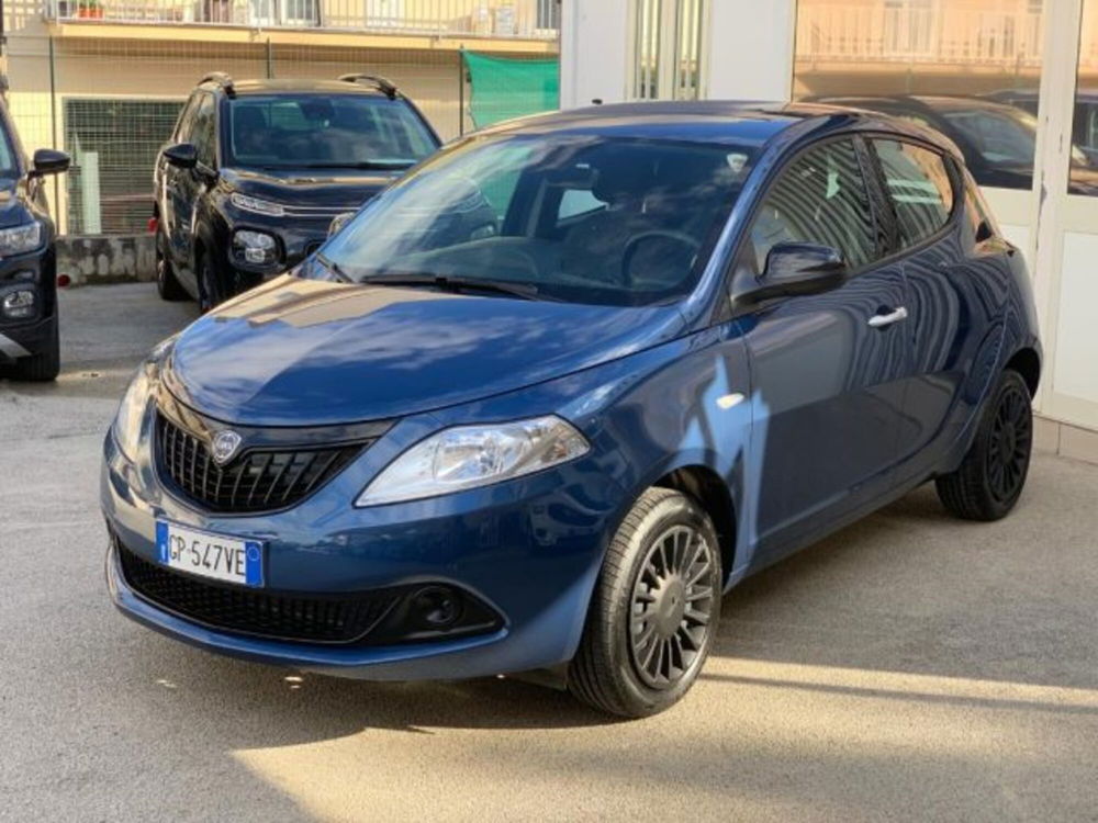 Lancia Ypsilon usata a Trapani (3)