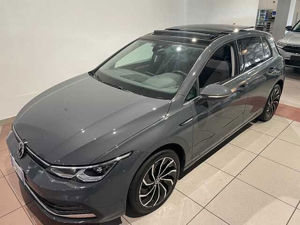 Volkswagen Golf Variant usata a Genova (15)