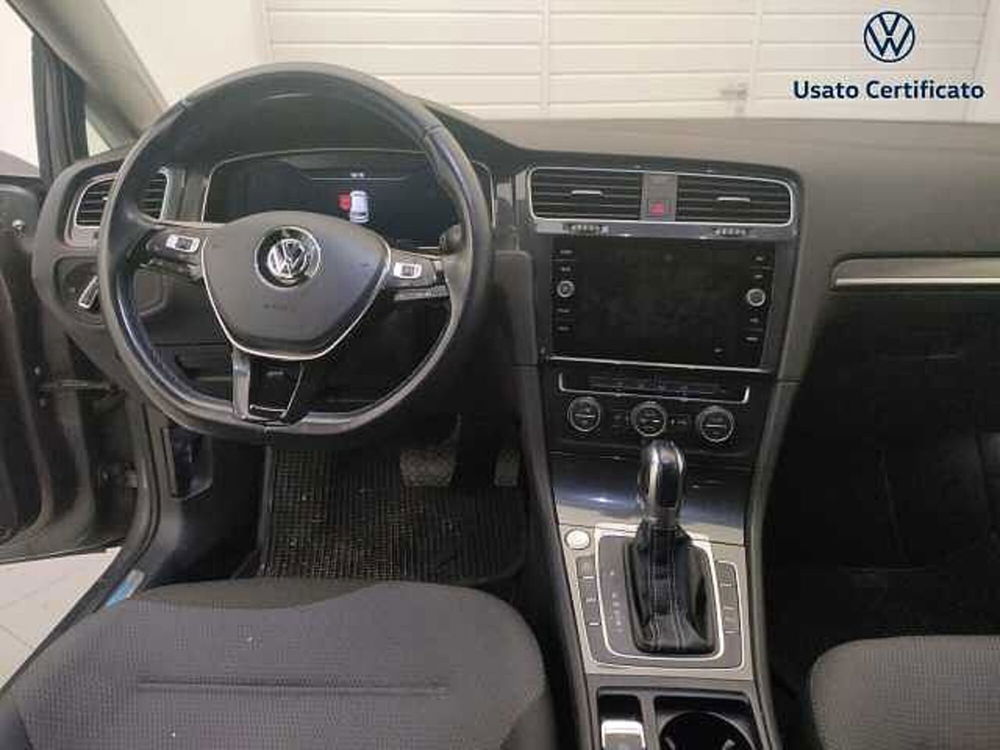 Volkswagen e-Golf usata a Varese (15)