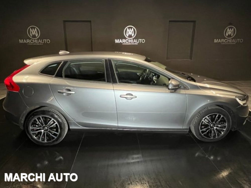 Volvo V40 usata a Perugia (4)