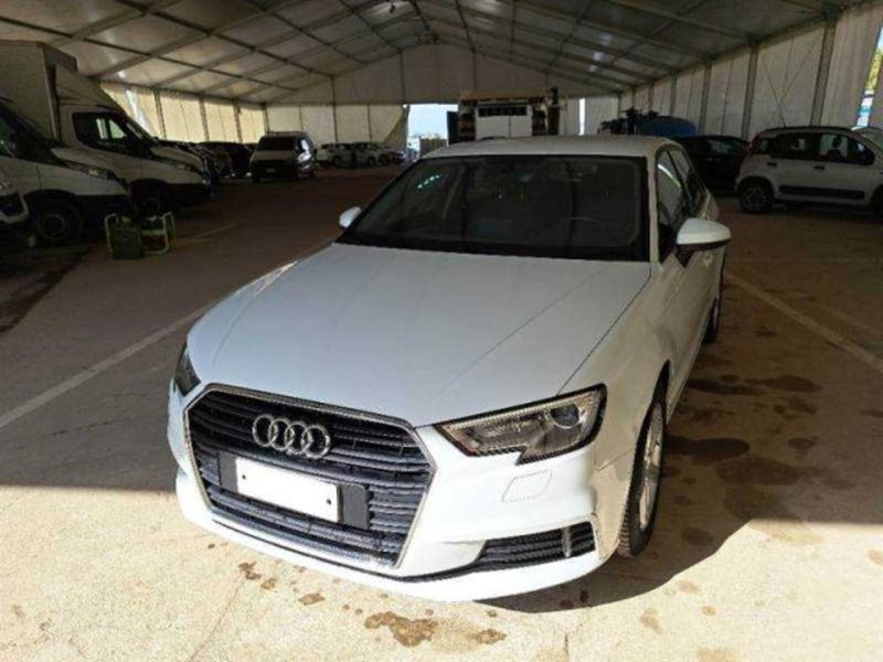 Audi A3 Sportback 35 TDI S tronic Business  del 2019 usata a Castenaso