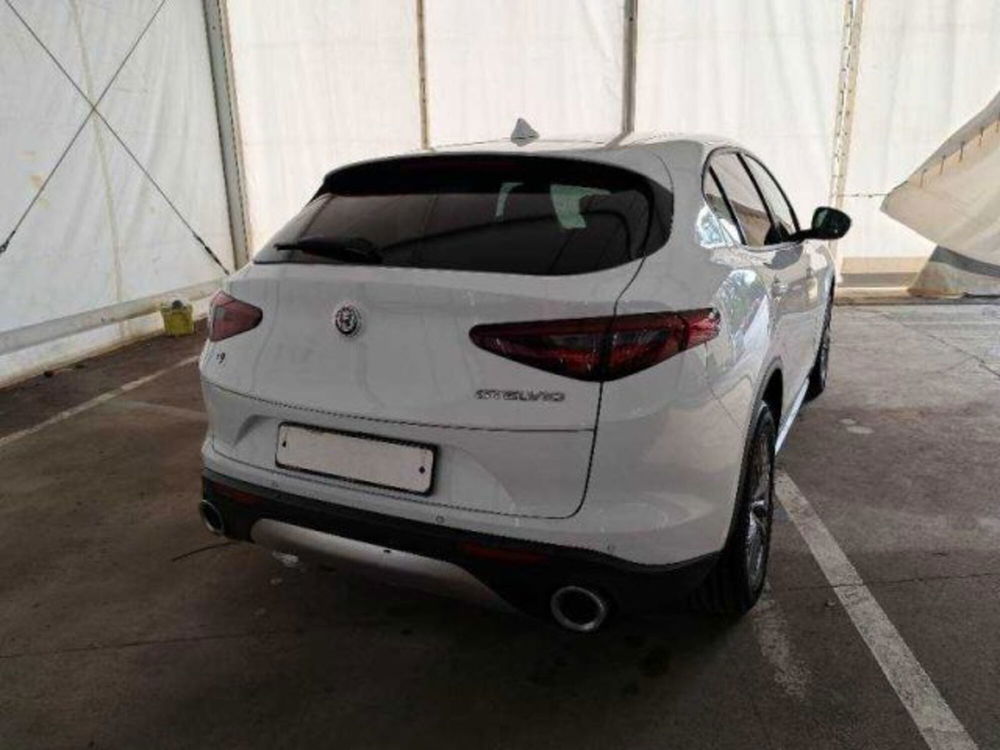 Alfa Romeo Stelvio usata a Bologna (2)