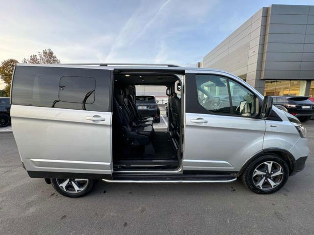 Ford Tourneo Custom usata a Lucca (12)