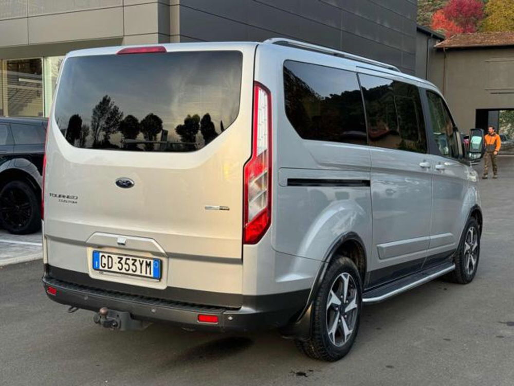 Ford Tourneo Custom usata a Lucca (4)