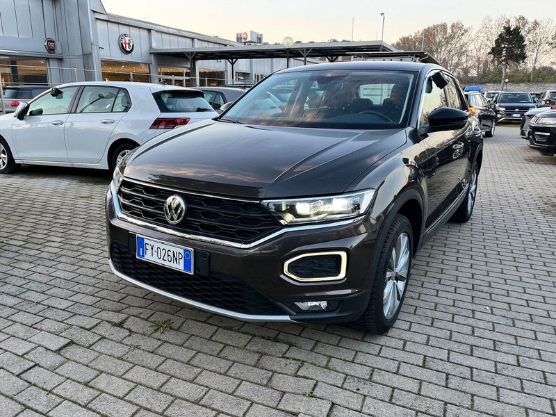 Volkswagen T-Roc 1.5 TSI ACT DSG Style BlueMotion Technology  del 2019 usata a Milano