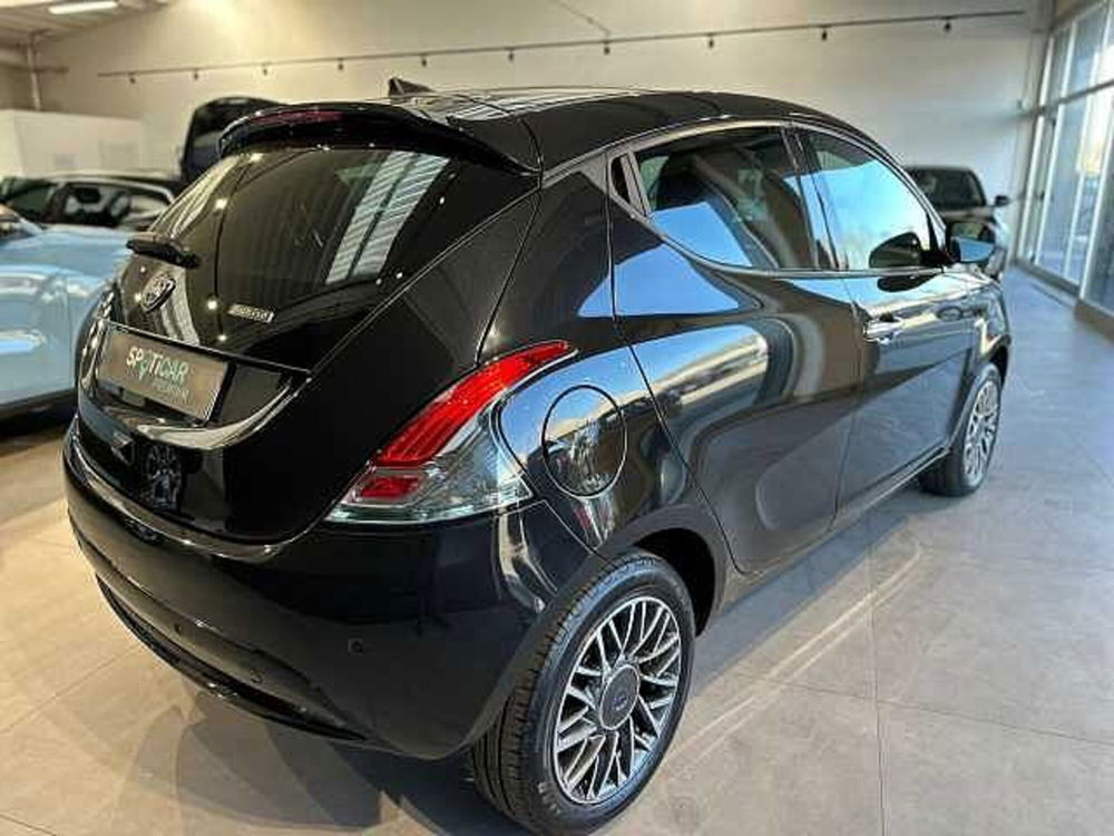 Lancia Ypsilon usata a Venezia (8)