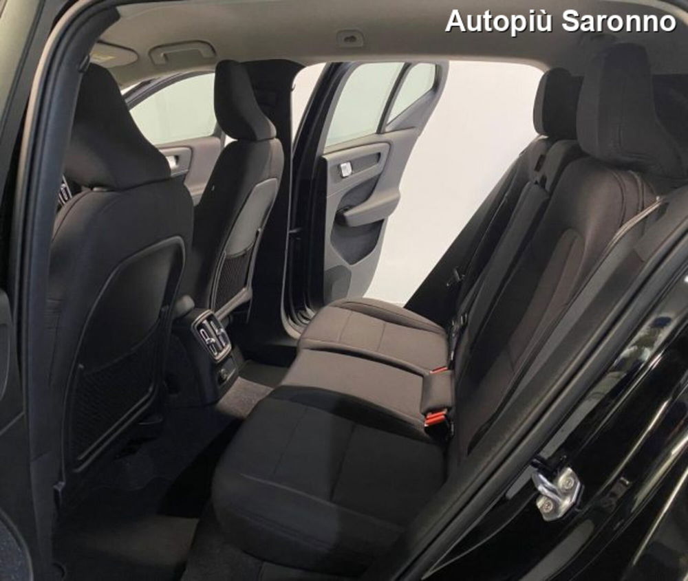 Volvo XC40 usata a Varese (13)