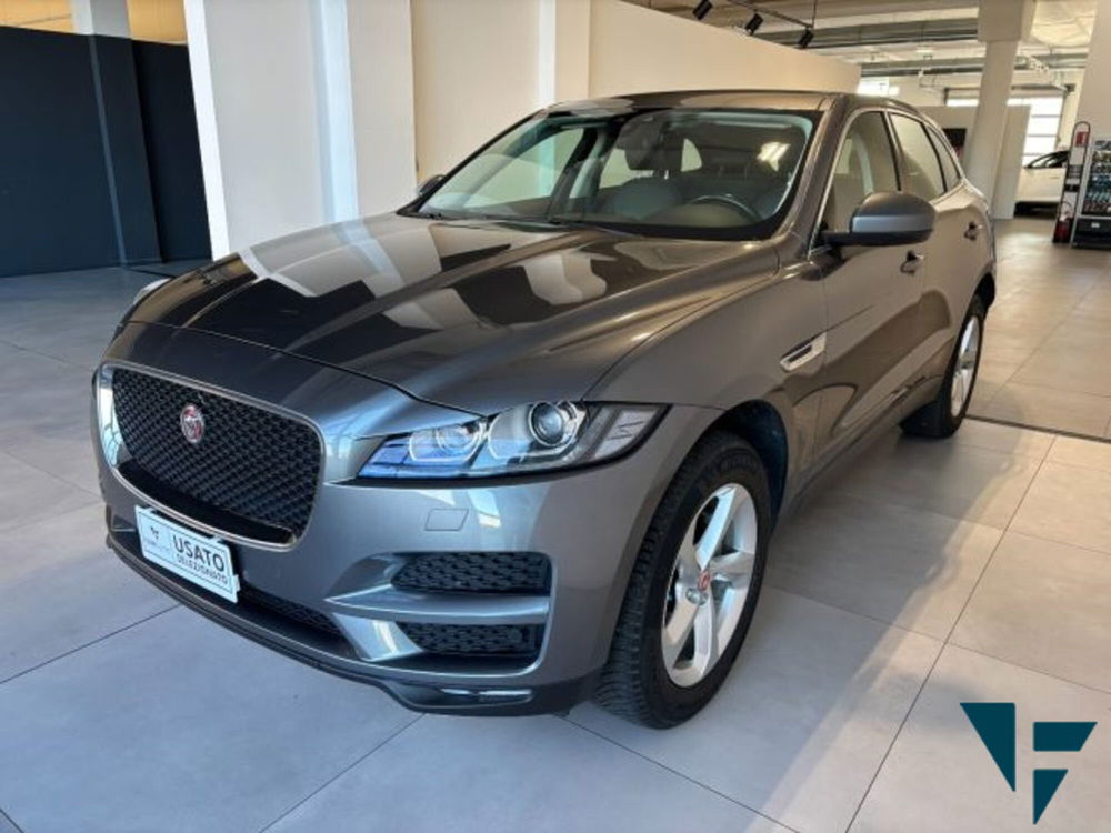 Jaguar F-Pace usata a Treviso (2)