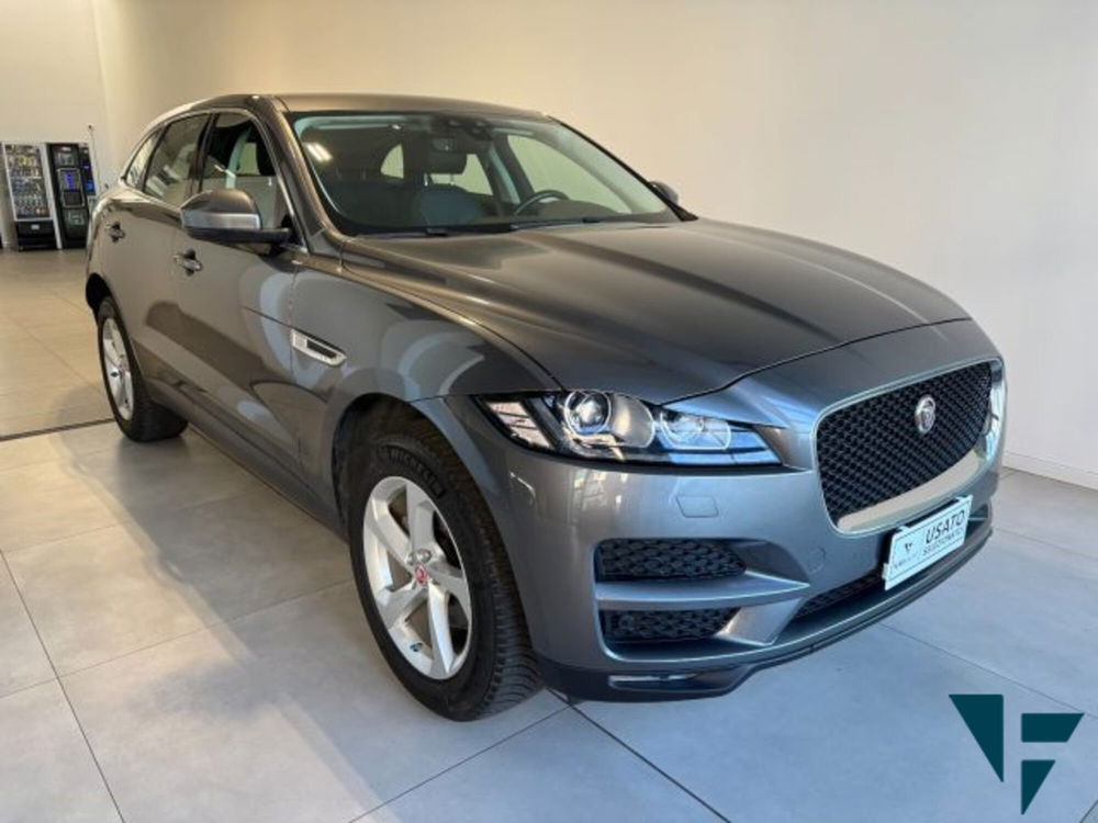 Jaguar F-Pace usata a Treviso (3)