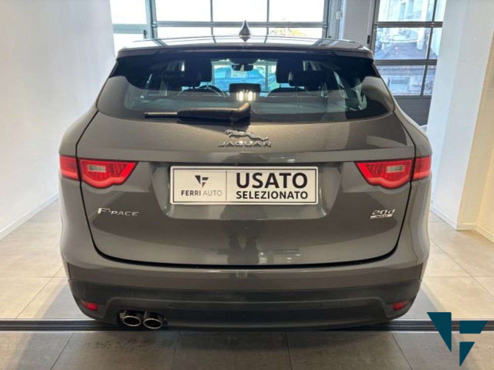 Jaguar F-Pace usata a Treviso (6)