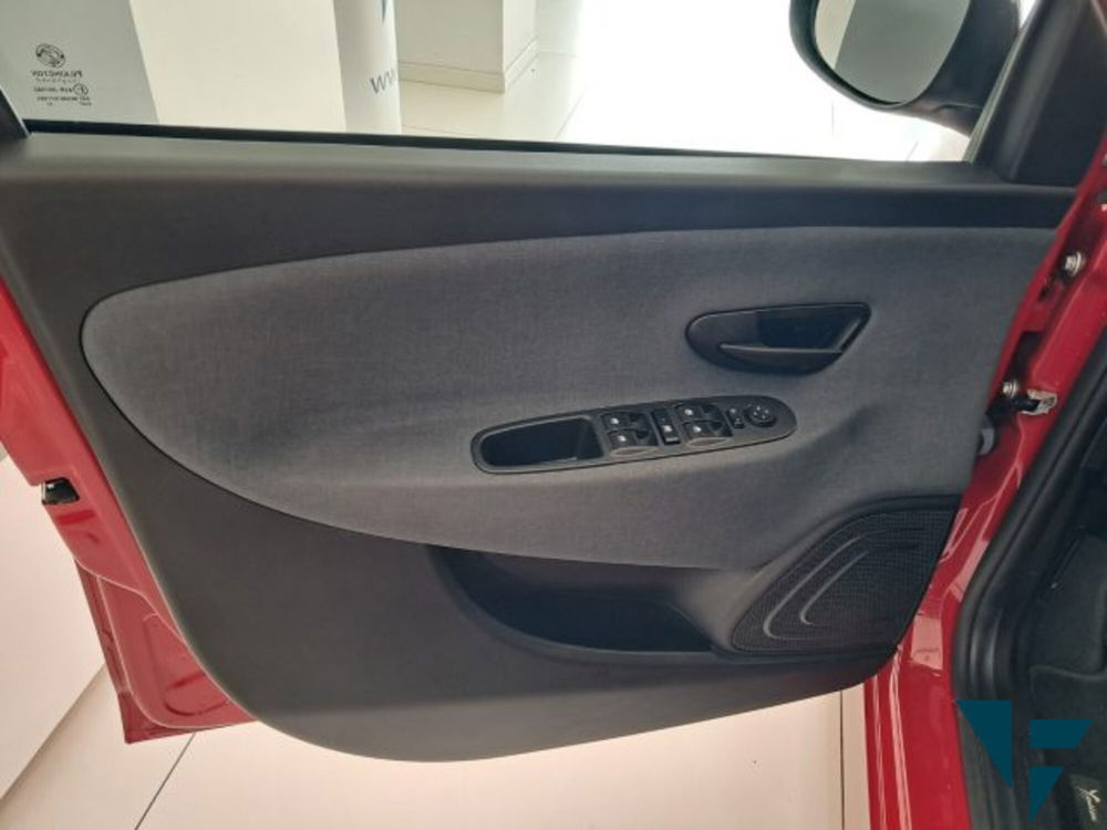 Lancia Ypsilon usata a Treviso (13)