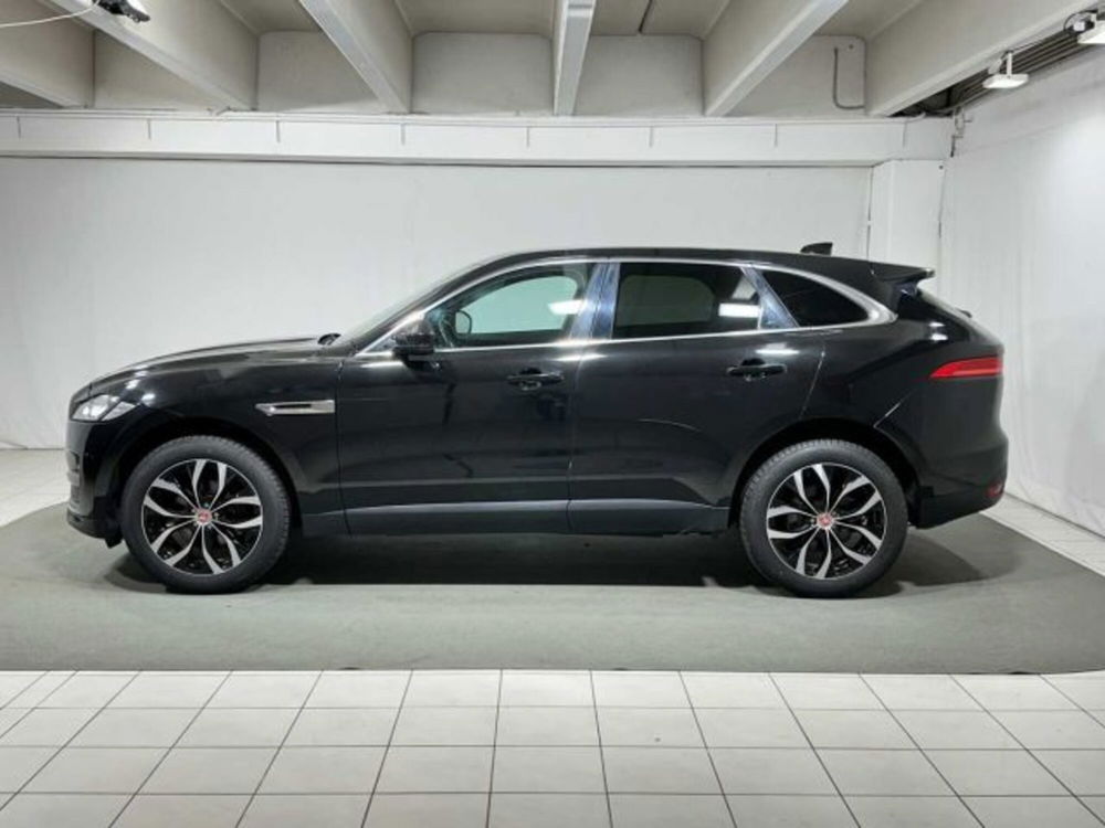 Jaguar F-Pace usata a Sondrio (2)