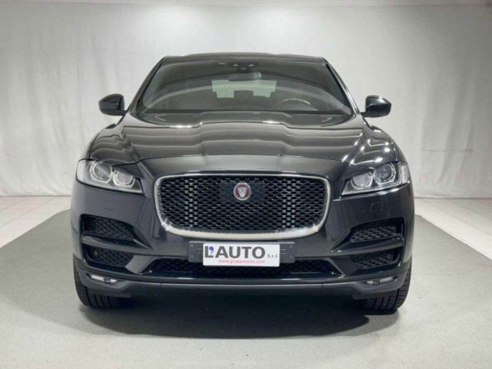 Jaguar F-Pace usata a Sondrio (8)