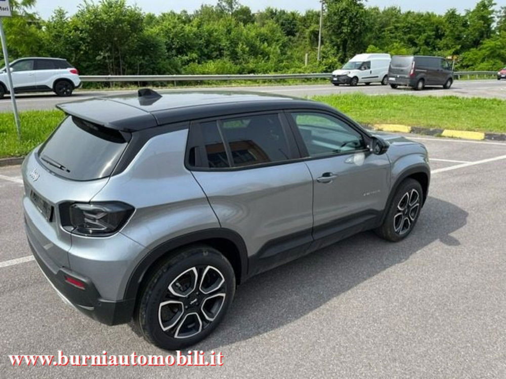 Jeep Avenger nuova a Milano (4)