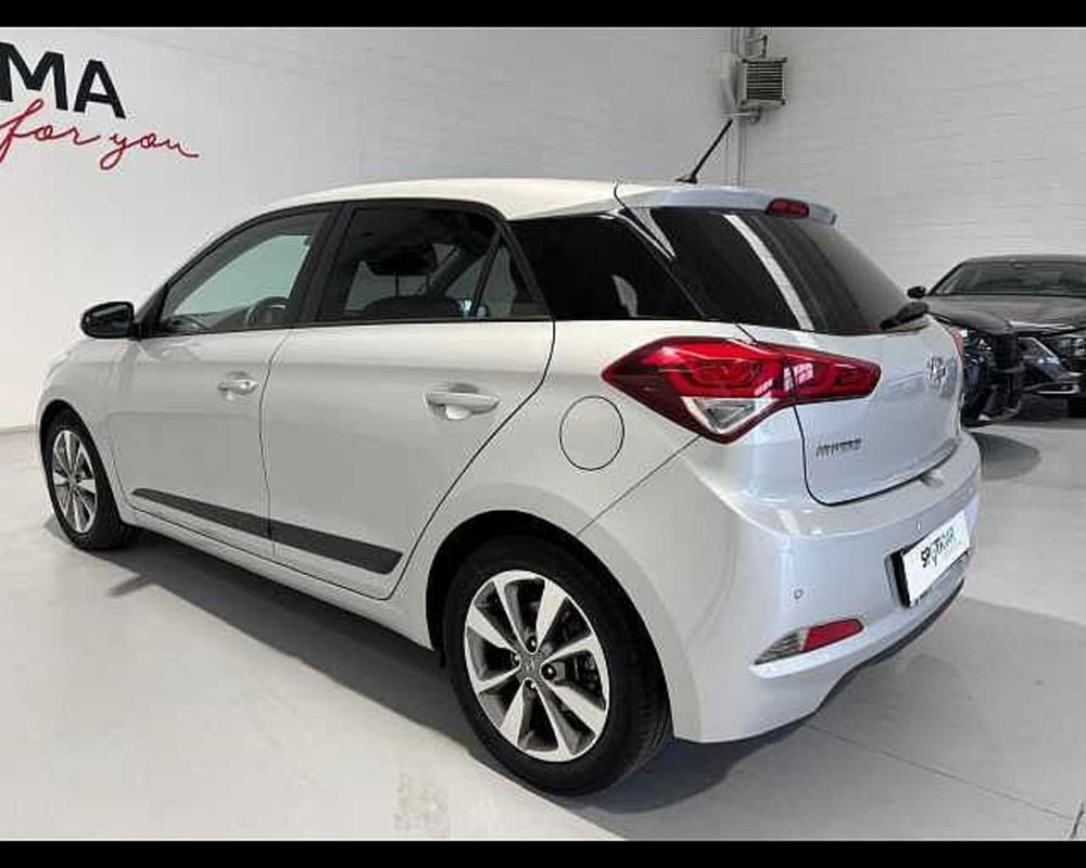 Hyundai i20 usata a Milano (6)