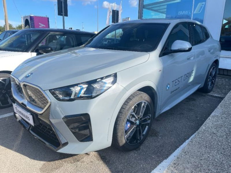 BMW iX2 xdrive 30 MSport del 2024 usata a Lecce