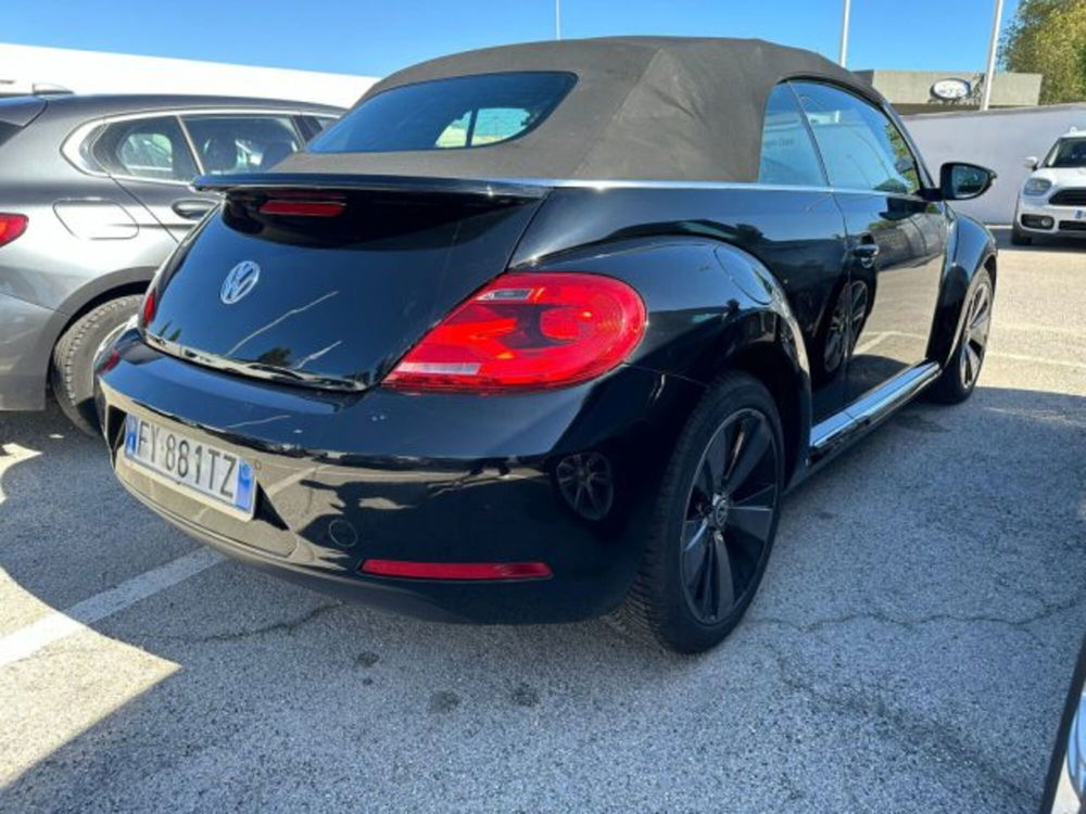 Volkswagen Maggiolino Cabrio usata a Lecce (4)