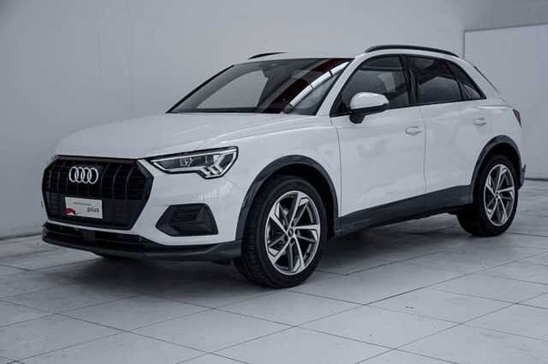 Audi Q3 35 TDI Business del 2022 usata a Varese