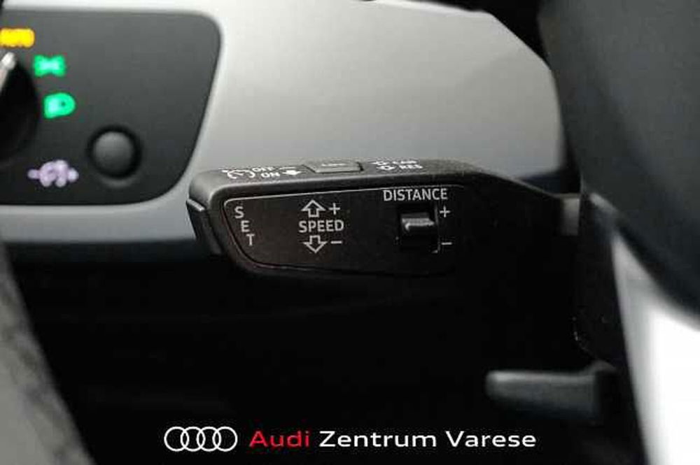 Audi A4 Avant nuova a Varese (12)