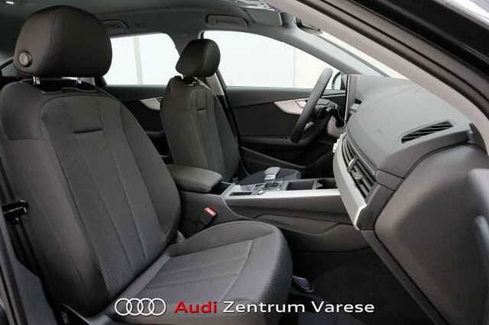 Audi A4 Avant nuova a Varese (7)