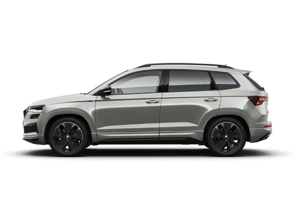 Skoda Karoq nuova a Novara (2)