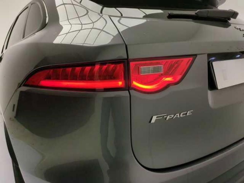 Jaguar F-Pace usata a Avellino (13)