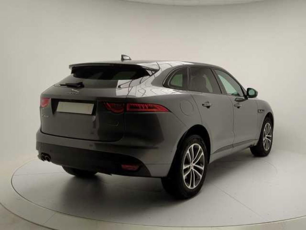 Jaguar F-Pace usata a Avellino (7)