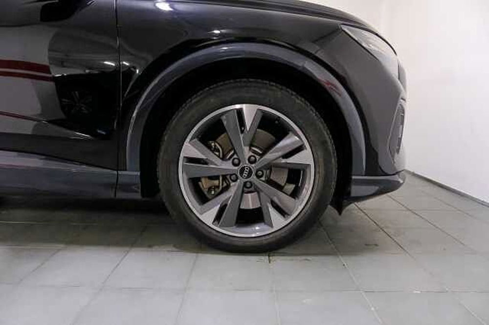 Audi Q4 Sportback usata a Catanzaro (11)