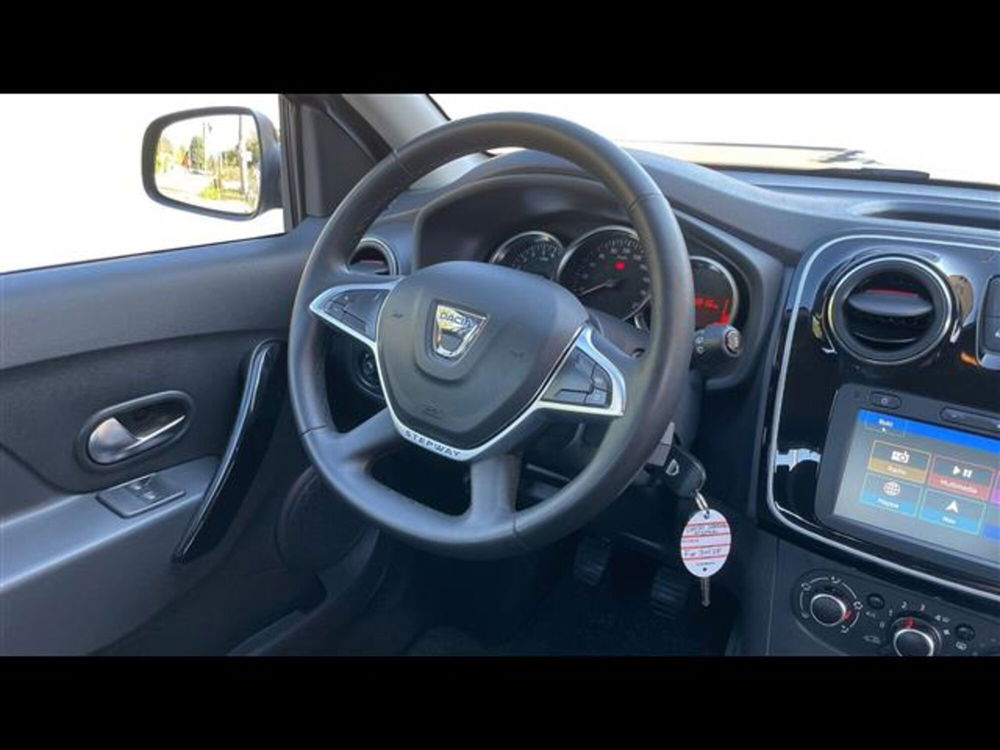 Dacia Sandero usata a Treviso (10)