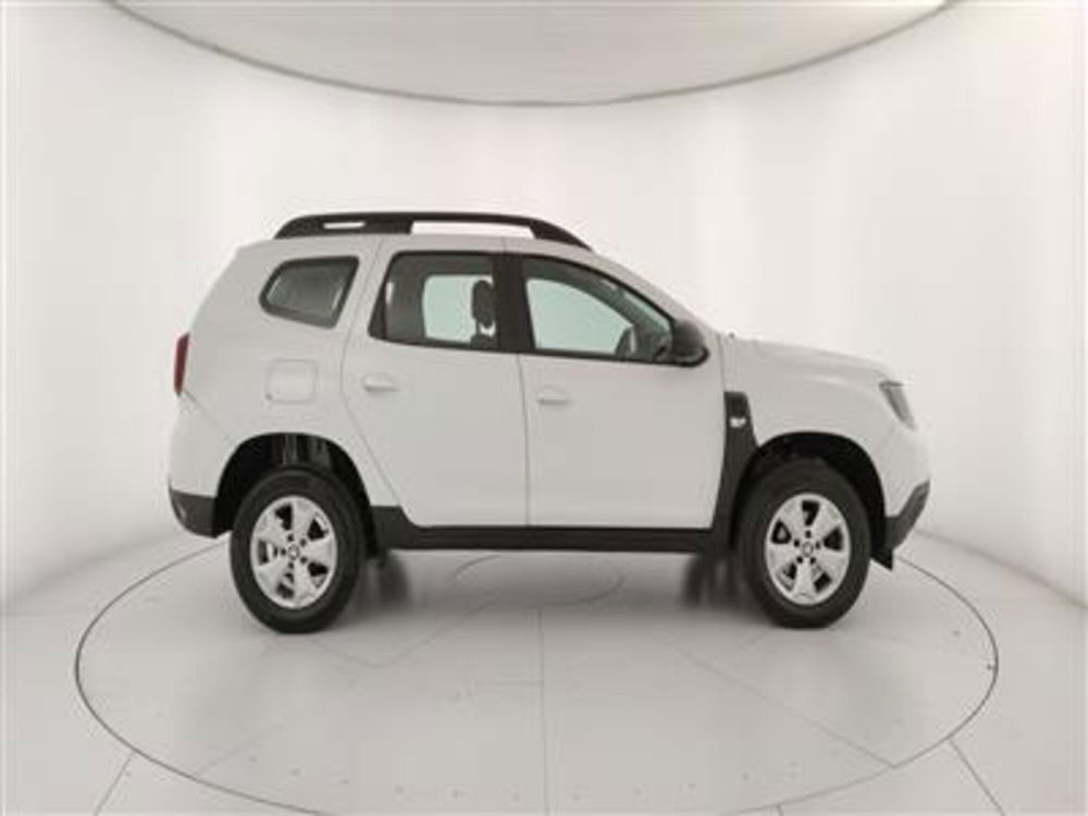 Dacia Duster usata a Bari (9)