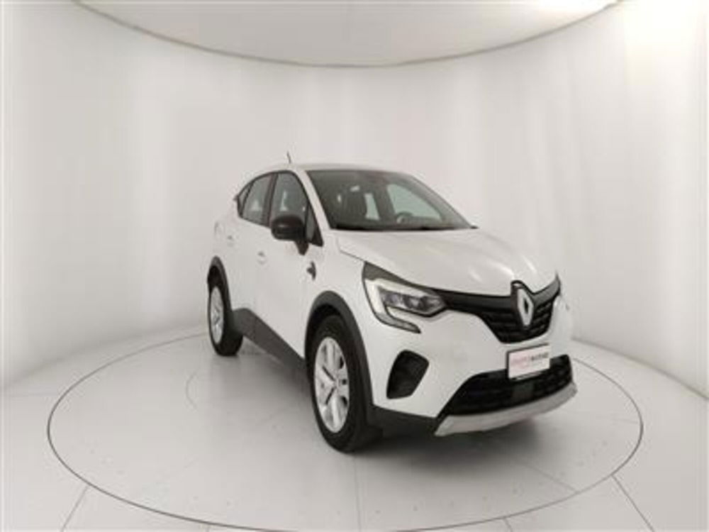 Renault Captur usata a Bari (11)