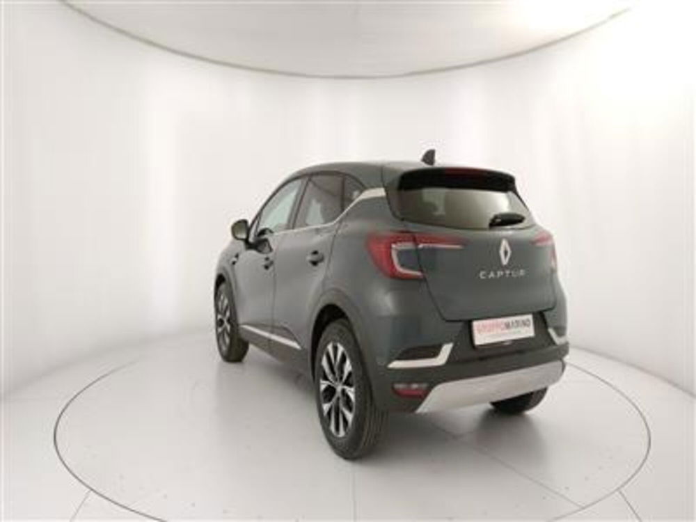 Renault Captur usata a Bari (5)